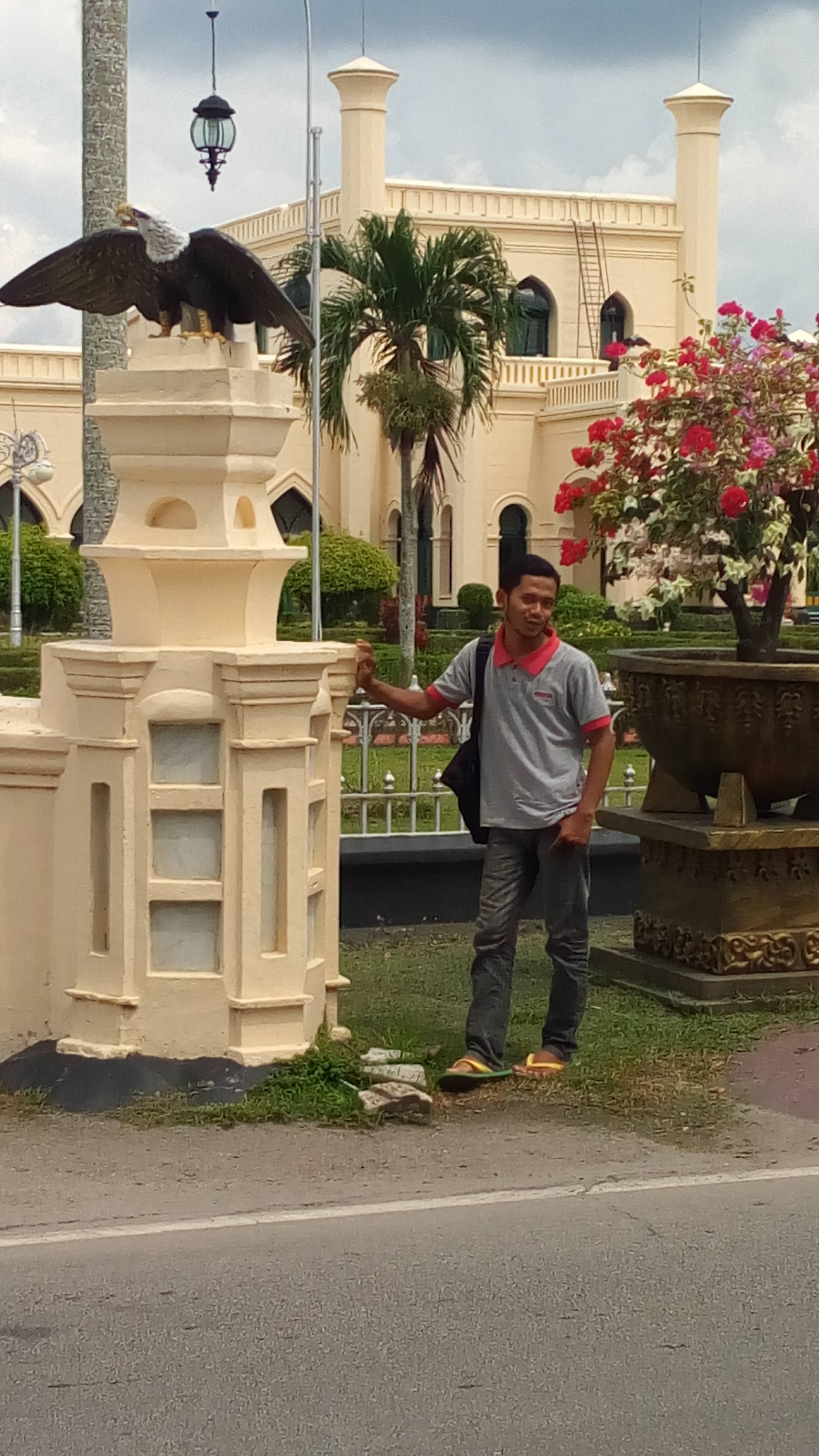 Waktu di Istana Siak